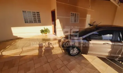 Casa com 2 quartos à venda no Jardim Lavínia, Marília 