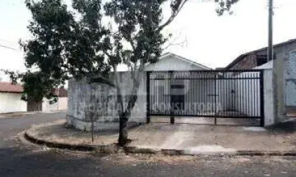 Casa à venda no bairro conjunto habitacional monsenhor joão batista toffoli - marília/sp
