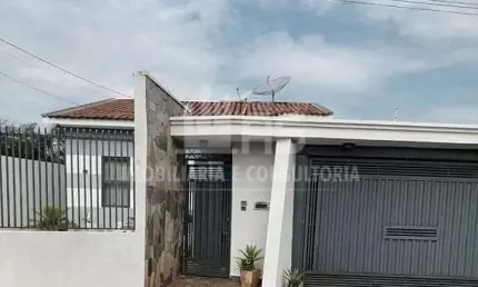 Casa com 4 quartos à venda na Vila São José, Tupã 