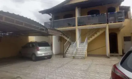 Casa com 3 quartos para alugar na Rua Asfalto, Petrolândia, Contagem
