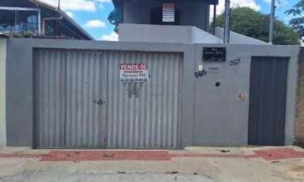 LINDA CASA EM A“TIMA LOCALIZAA‡AƒO DO BAIRRO JARDIM DAS ALTEROSAS EM BETIM