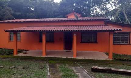 EXCELENTE CHACARA DE 5.700 METROS QUADRADOS COM LINDA CASA EM ITATIAUA‡U