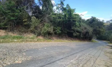 EXCELENTE LOTE DE 360 METROS NO BUGANVILLE EM CONTAGEM