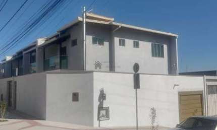 EXCELENTE CASA GEMINADA EM A“TIMA LOCALIZAA‡AƒO DO SAƒO LUIS EM CONTAGEM