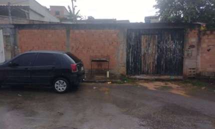 A“TIMA CASA EM LOTE DE 340 METROS NO ICAIVERA EM BETIM