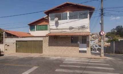 EXCELENTE CASA EM LOTE DE 360 METROS NO BAIRRO FONTE GRANDE EM CONTAGEM.
