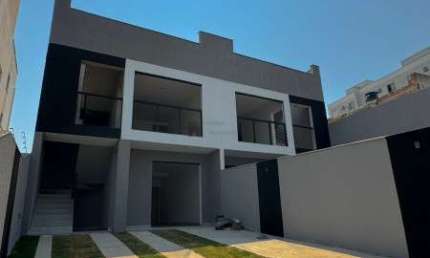 Casa com 3 quartos à venda na Avenida Campina Grande, Parque Xangri-Lá, Contagem