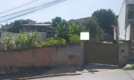 EXCELENTE CASA EM LOTE DE 700 METROS NO JARDIM DAS ALTEROSAS EM BETIM