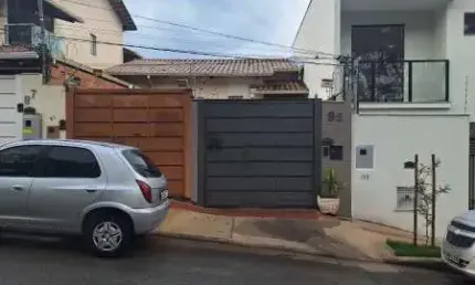 LINDA CASA DE 3 QUARTOS SUITE NO BAIRRO CENTRO EM BETIM