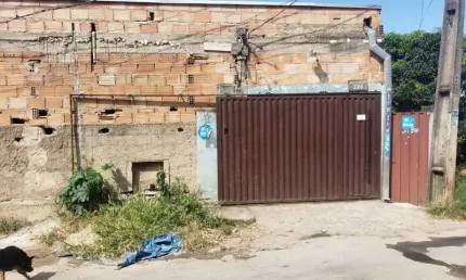 CASA INDEPENDENTE COM OUTRA CONSTRUA‡AƒO AGUARDANDO ACABAMENTO.