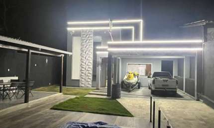 EXCELENTE CASA 03 QUARTOS COM SUITE NO FLORESTA ENCANTADA EM ESMERALDAS