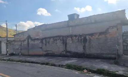 A“TIMO LOTE COM 04 BARRACA•ES EM LOTE  DE 220 METROS NO VILA CRISTINA EM BETIM
