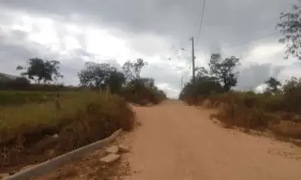 LINDA CHACARA DE MIL METROS EM A“TIMA LOCALIZAA‡AƒO DO BAIRRO CAPIM RASTEIRO EM CONTAGEM