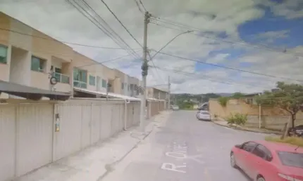 LINDA CASA GEMINADA 02 QUARTOS  NO BAIRRO LAJINHA EM IBIRITA‰