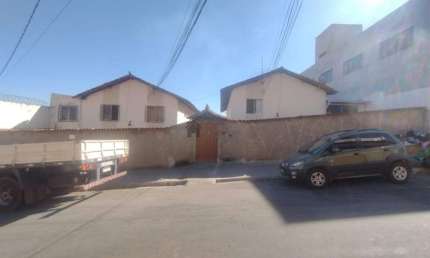 LINDA CASA GEMINADA 03 QUARTOS NO BAIRRO CARDOSO EM BELO HORIZONTE