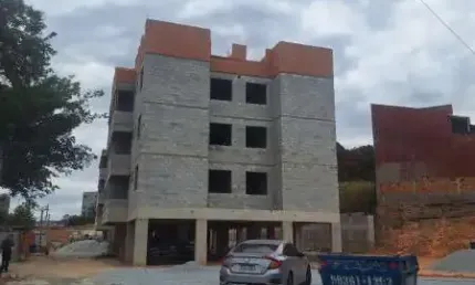 LINDA COBERTURA 02 QUARTOS COM SUATE  EM PREDIO COM ELEVADOR NO TRAŠS BARRAS EM CONTAGEM