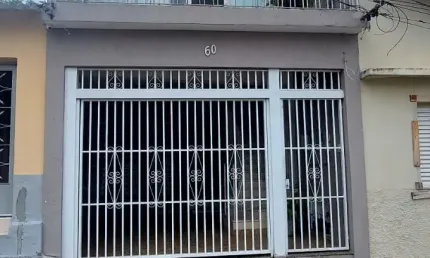 Sobrado com 4 dormitórios a venda no Centro de Mogi das Cruzes-SP