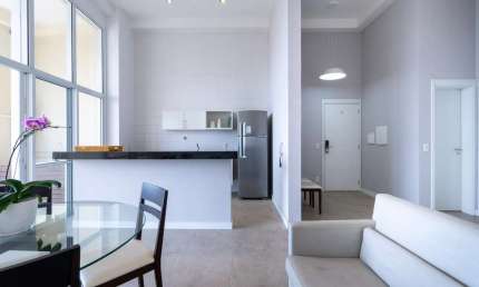 Agradável loft para venda com 1 quarto, sendo 1 suíte, 85m²