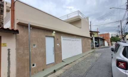 Imperdível casa tipo para venda e locação com 3 quartos, sendo 1 suíte, 183m²