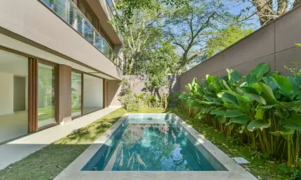 Casa no condomínio Condomínio Casa Flora Badra para venda em Santo Amaro com 4 quartos, sendo 4 suítes, 620m²