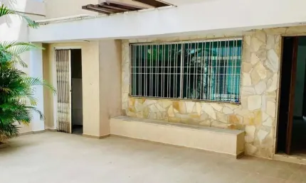 Elegante casa tipo para venda em vila cordeiro com 3 quartos, sendo 1 suíte, 197m²