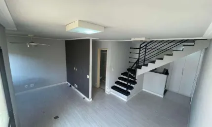 VENDO COBERTURA NO CONDOMINIO INTERCLUBES INTERLAGOS