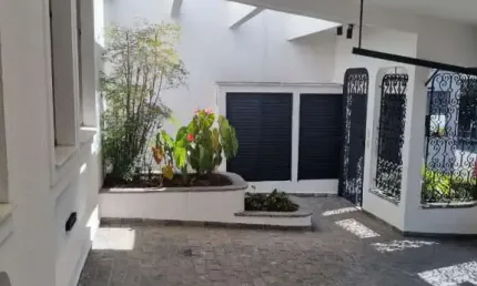 Vendo belissíma casa de dois pavimentos no bairro ipiranga - sp!