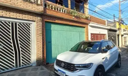 VENDO LINDO SOBRADO COM 03 DORMITÓRIOS NA VILA MARARI!