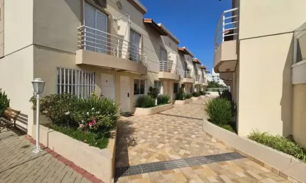 VENDO LINDO CASA EM CONDOMINIO FECHADO NO BAIRRO CAMPO GRANDE! (ZONA SUL)