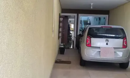 VENDO LINDO SOBRADO DE 03 DORMITÓRIOS NO BAIRRO CAMPO GRANDE!