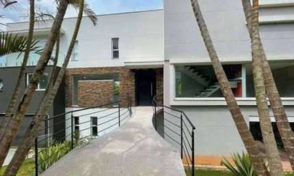 Sobrado com 4 dormitórios à venda, 436 m² por R$ 2.800.000,00 - Chácara dos Lagos - Carapicuíba/SP