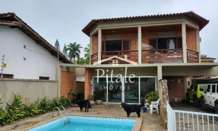 Casa com 3 dormitórios à venda, 287 m² por R$ 1.100.000,00 - Jardim Virginia - Guarujá/SP