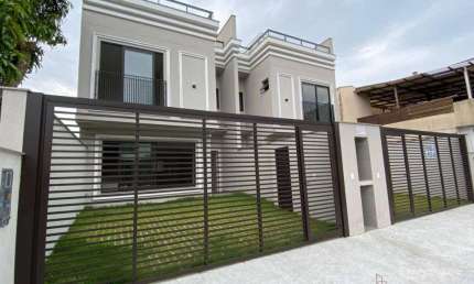 Sobrado com 3 dormitórios à venda, 215 m² por R$ 2.300.000,00 - Centro - Balneário Camboriú/SC