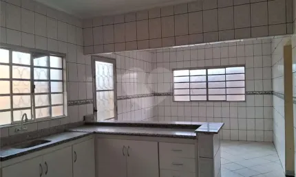 Casa térrea com 3 quartos à venda em Parque Ortolândia - SP