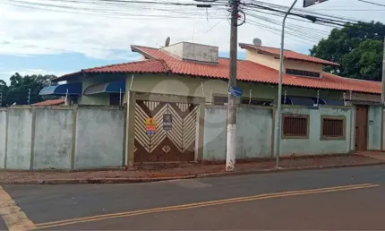 Casa com 4 quartos à venda ou para locação em Parque Ortolândia - SP