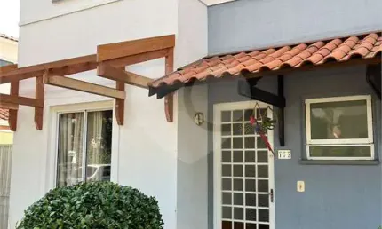 Casa com 3 quartos à venda em Jardim Interlagos - SP