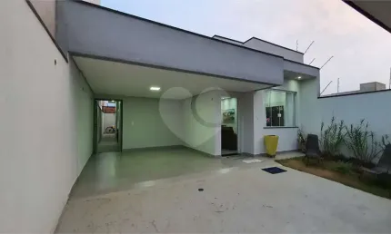Casa com 2 quartos à venda em Parque Bellaville - SP