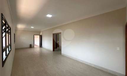Casa com 3 quartos para locação em Jardim Bela Vista - SP