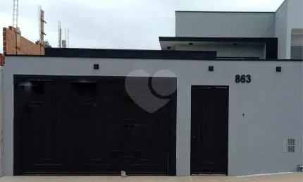 Casa com 3 quartos à venda em Parque Bellaville - SP