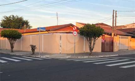 Casa com 3 quartos à venda em Loteamento Remanso Campineiro - SP