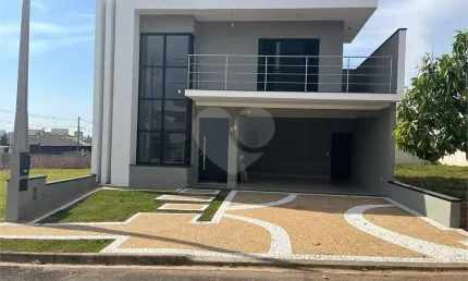 Sobrado com 3 quartos à venda em Parque Olívio Franceschini - SP