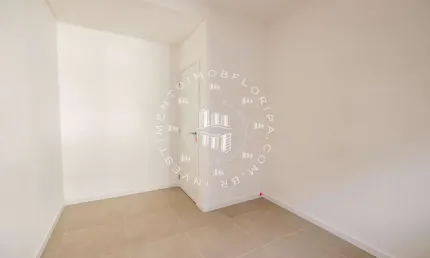 Apartamento novo com 2 dormitórios, em área nobre da trindade