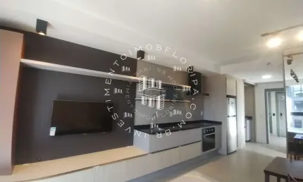 Lindo studio mobiliado a poucos passos da ufsc na trindade