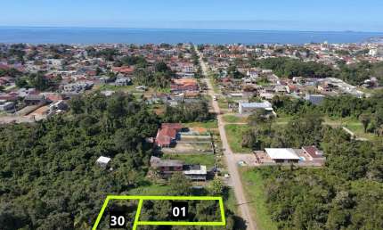 Terrenos para Venda no Bairro CAMBIJÚ, localizados no Centro da cidade de Itapoá/SC.