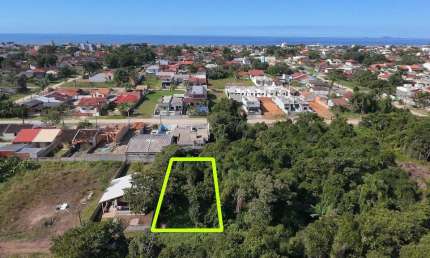Terreno  de 360 m² para Venda no bairro CAMBIJÚ, localizado no Centro da cidade de Itapoá/SC