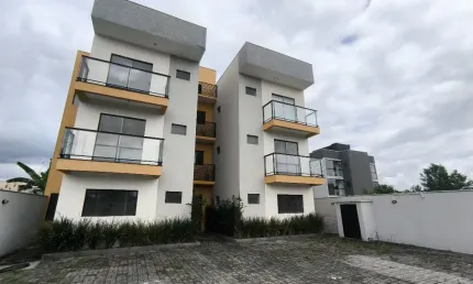 Apartamentos prontos para morar no coração do balneário itapoá,  localizado no centro da cidade de itapoá / sc.