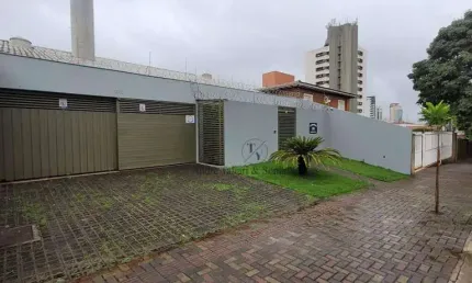 Sobrado com 4 dormitórios para alugar, 438 m² por R$ 10.000/mês - Centro - Londrina/PR