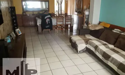 Casa em Conjunto Residencial José Bonifácio  -  São Paulo