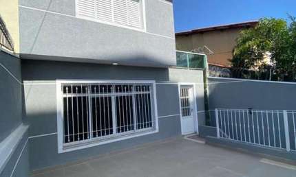 Casa com 3 quartos à venda no Jardim Santa Mena, Guarulhos 