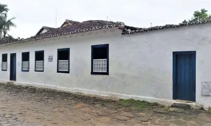 Imperdível oportunidade de casa à venda em Paraty-RJ, Centro Histórico: 3 quartos, 1 sala, 1 banheiro, 90m². Confira já!